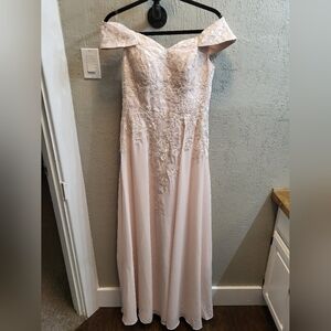 New JJ's House Elegant Floral Lace Off The Shoulder Dress NWT Size 6